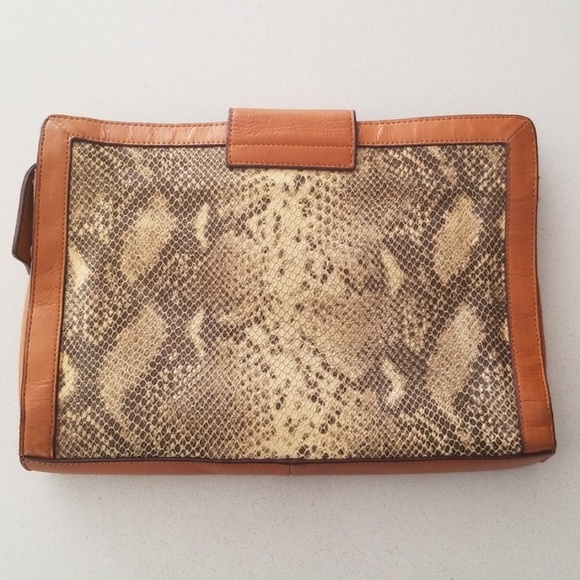 BCBG LEATHER & SNAKE PRINT HANDBAG - Picture 5 of 7